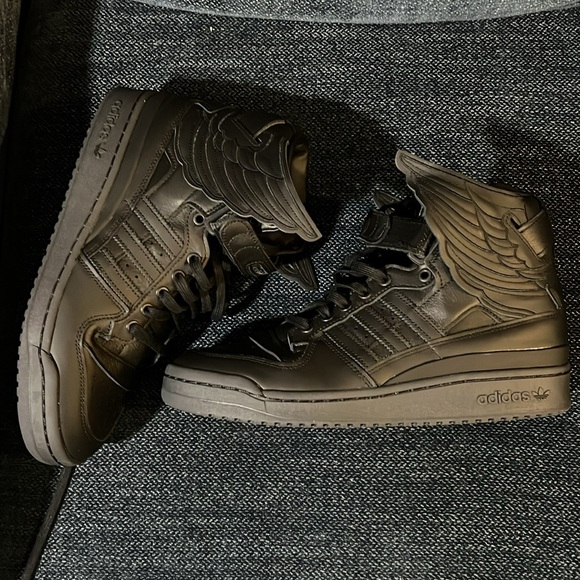 Adidas Jeremy Scott Shoes - Picture 1 of 5